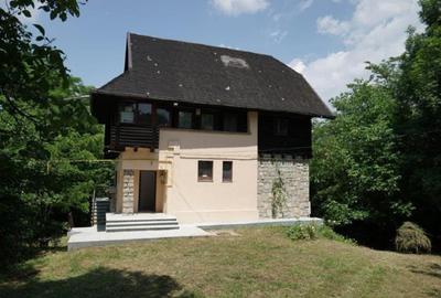Apartament cu 4 camere decomandat în Breaza de Jos