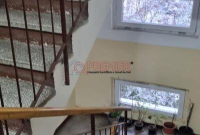 Apartament cu 3 camere semidecomandat în Giurgiului - 3
