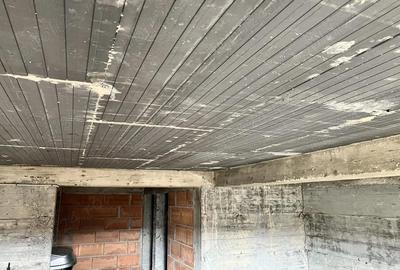 Casă cu 4 camere în Central - 2