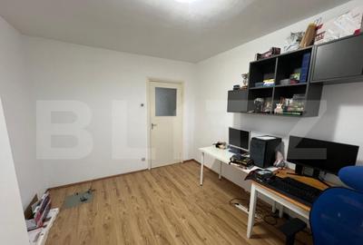 Apartament cu 3 camere decomandat în Vasile Aaron - 10