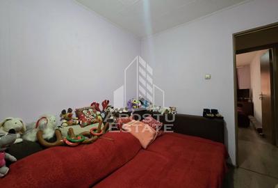 Apartament cu 4 camere, centrala proprie, zona Dacia - 7