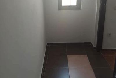 Garsonieră decomandată în Central - 1