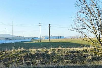 Teren de 3550 mp, în Central