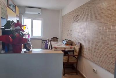 Apartament cu 3 camere decomandat în Central - 3