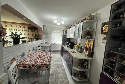 Apartament cu 3 camere decomandat în Central - 4