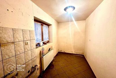 Teren 530 mp cu utilitati, constructie 3 camere cu centrala proprie,zona Poltura - 11