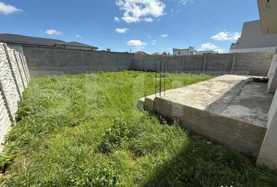 Casă cu 5 camere cu Teren 389 Mp în Central - 3