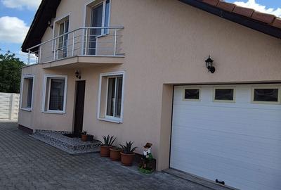 Casă cu 4 camere în Sânmihaiu German