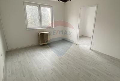 Apartament cu 3 camere semidecomandat în Nord - 3