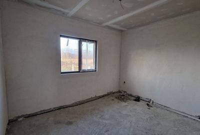 Casa de vanzare, Catalina, 3 dormitoare, 9 ari Comision 0% - 5