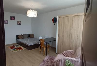 Garsonieră decomandată în Micro 9 - 5
