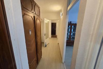 Apartament cu 3 camere decomandat în Eremia - 7