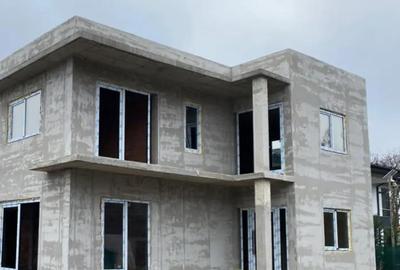 Casă cu 4 camere cu Teren 717 Mp în Miroslava - 2
