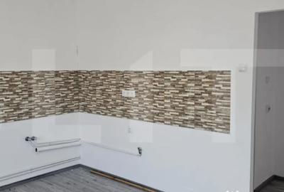 Apartament cu 3 camere decomandat în Semicentral - 2