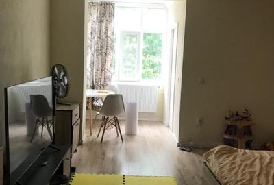 Garsonieră decomandată, mobilată în Cugir - 1