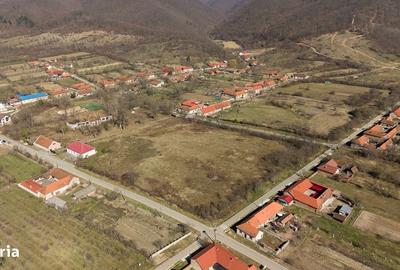 Casă cu 4 camere în Jupani - 3