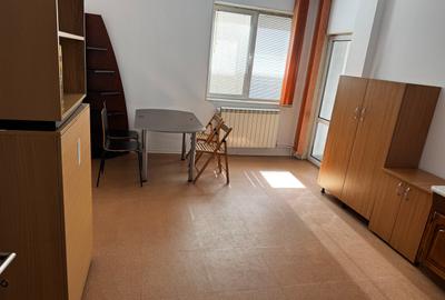 Casă cu 4 camere cu Canalizare în Domenii - 3