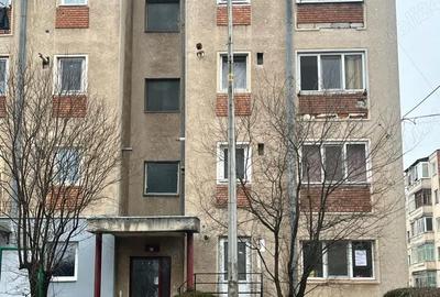 Garsonieră decomandată în Central - 2