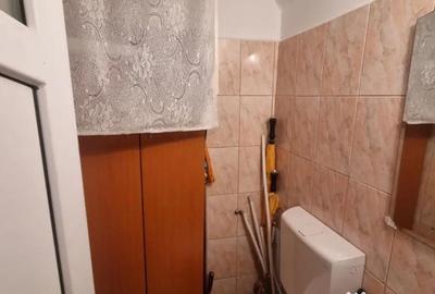 Apartament cu 4 camere decomandat în Poarta 6