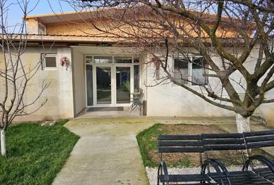 Casă cu Teren 1000 Mp în Central - 7