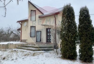 Casă cu 3 camere cu Teren 861 Mp în Traian - 10