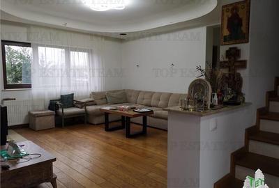 Casă cu 11 camere cu Canalizare în Jilava - 1