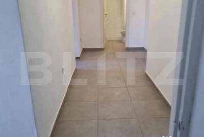 Apartament cu 3 camere semidecomandat în Central - 12