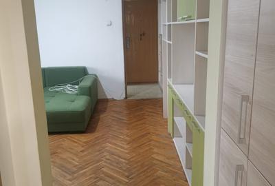Apartament cu 2 camere semidecomandat în Frații Golești - 11