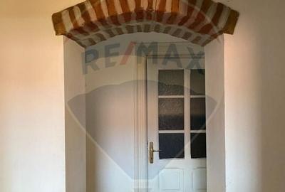Casa / Vila cu 5 camere de vanzare in zona Central - 13