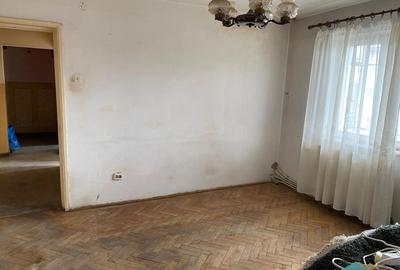 Apartament cu 3 camere semidecomandat în Mănești - 8