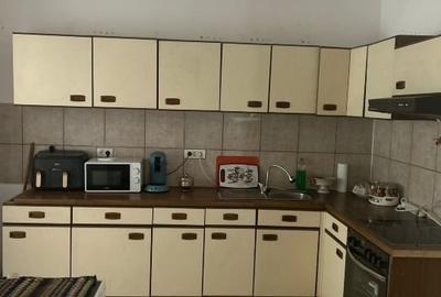 Casă cu 5 camere cu Teren 1480 Mp în Central - 2