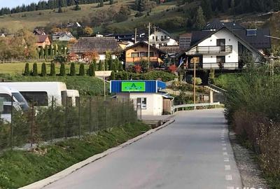 Teren de 8890 mp, în Central