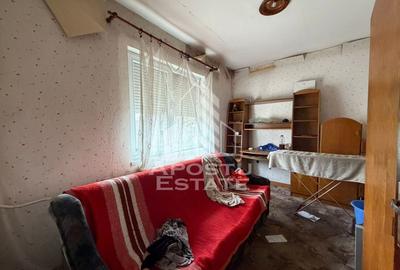 Casa individuala, cu 12 camere,5 bai, acces auto, teren 642, Girocului - 3