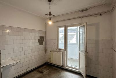 Apartament cu 3 camere decomandat în Nicolina - 6