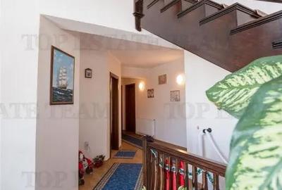 Casă cu 15 camere cu Teren 1004 Mp în Zărnești - 17