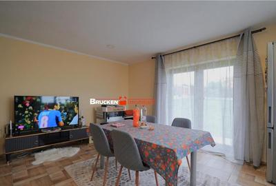 Sanmartin - Vila cu 3 apartamente si potential de - 10