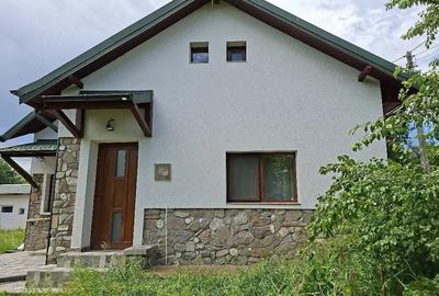 Casă cu Teren 1405 Mp în Urleta - 3