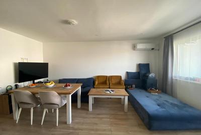 Apartament cu 3 camere semidecomandat, mobilat în Florești
