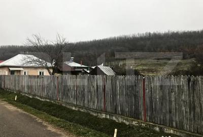 Casă cu 2 camere cu Teren 1724 Mp în Central - 10