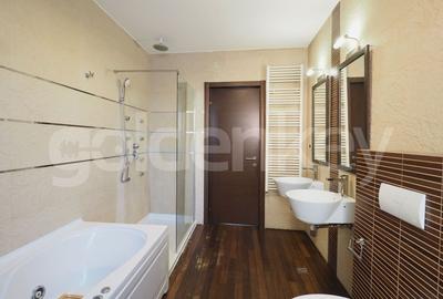 Vila moderna cu 5 camere in complex rezidential - 13