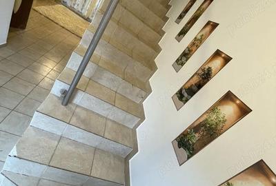 Casă cu 3 camere cu Teren 200 Mp în Central - 2