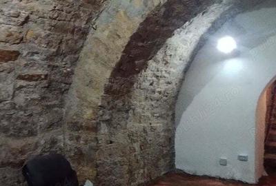 Inchiriere spa?iu depozitare 45 mp, zona centrala Inchiriere spa?iu depozitare 45 mp, zona centrala - 7