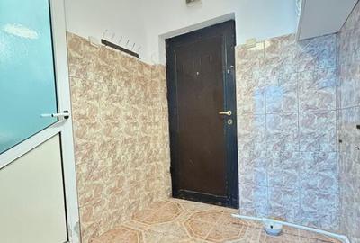 CET - Garsoniera | piata Cet | libera | etaj 3 - 4