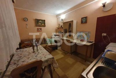 Apartament cu 2 camere decomandat, mobilat în Central - 1