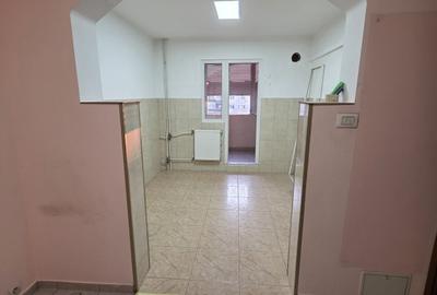 Apartament cu 3 camere decomandat în Rogerius - 2