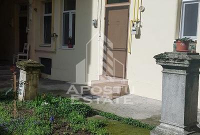 Apartament cu 3 camere nedecomandat, mobilat în P-ța Maria - 1