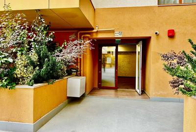 Penthouse cu 5 camere decomandat în Aviației - 1