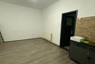 Apartament 1 camera la vila zona SPital Militar , Piata Cipariu - 4