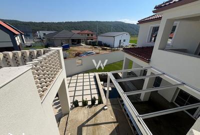 Casă cu 5 camere cu Piscina în Central - 1