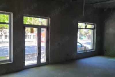 Inchiriez spatiu comercial central la Bd. Republicii - 3